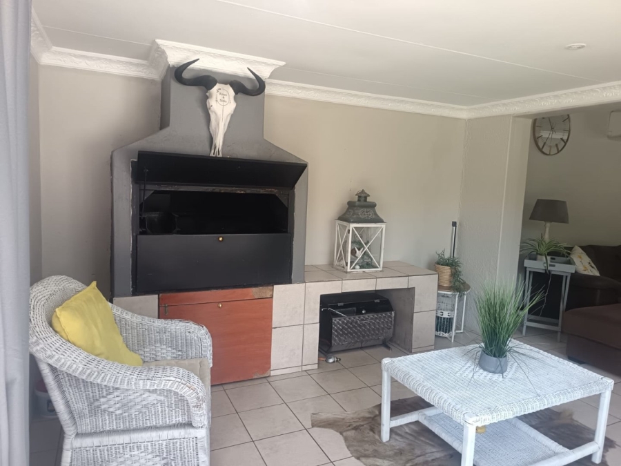 4 Bedroom Property for Sale in Carters Glen Northern Cape